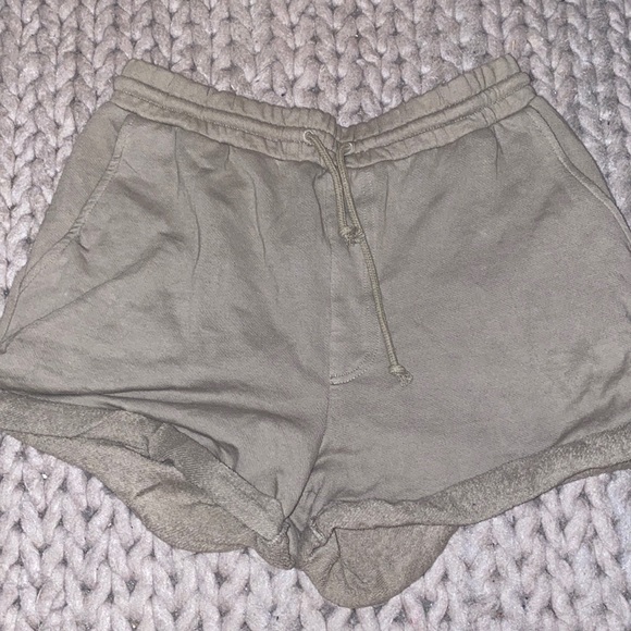 Community sweat shorts from aritzia - Picture 1 of 2